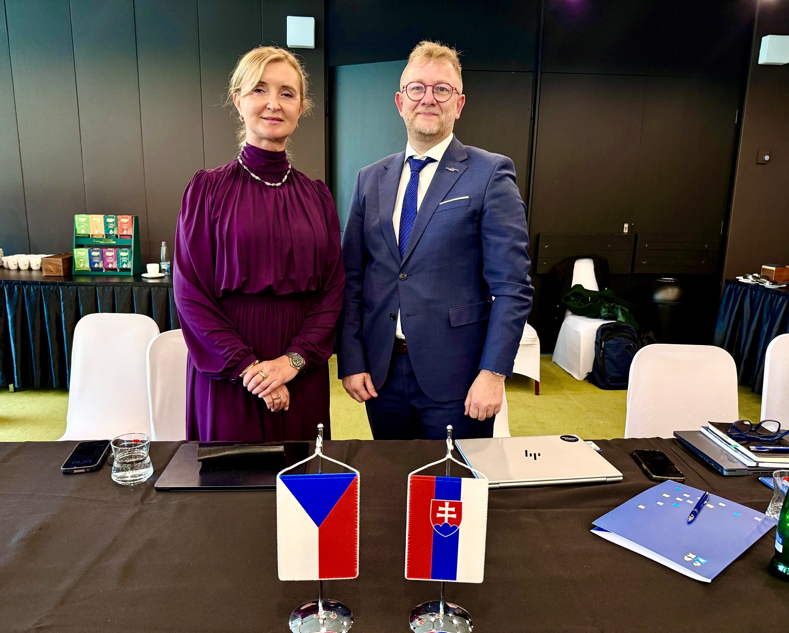 Ochrana dôvernosti komunikácie klienta s advokátom je podmienkou účinnej ochrany práv (spoločné vyhlásenie Českej advokátskej komory a Slovenskej advokátskej komory)